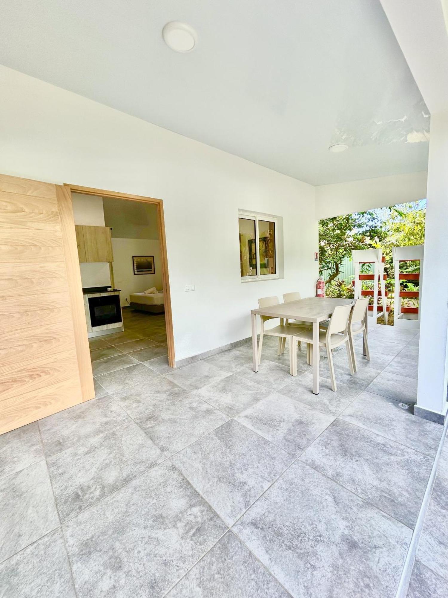 Pare Lodge Tahiti Pirae Номер фото